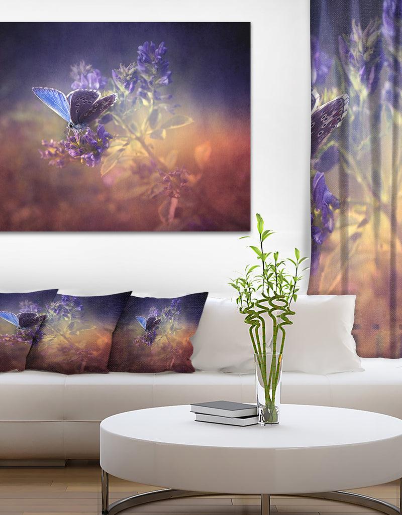 DesignQ Vintage Butterfly - Digital Art Floral Canvas Print