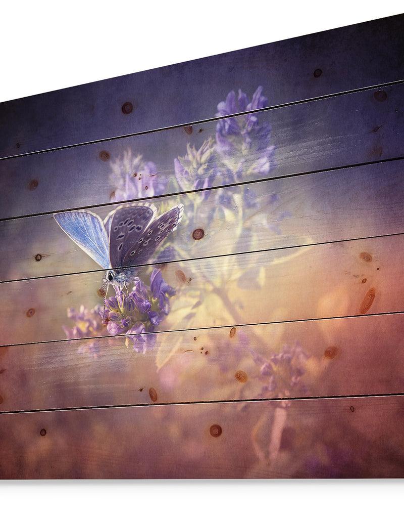 DesignQ Vintage Butterfly - Floral Art Print On Natural Pine Wood