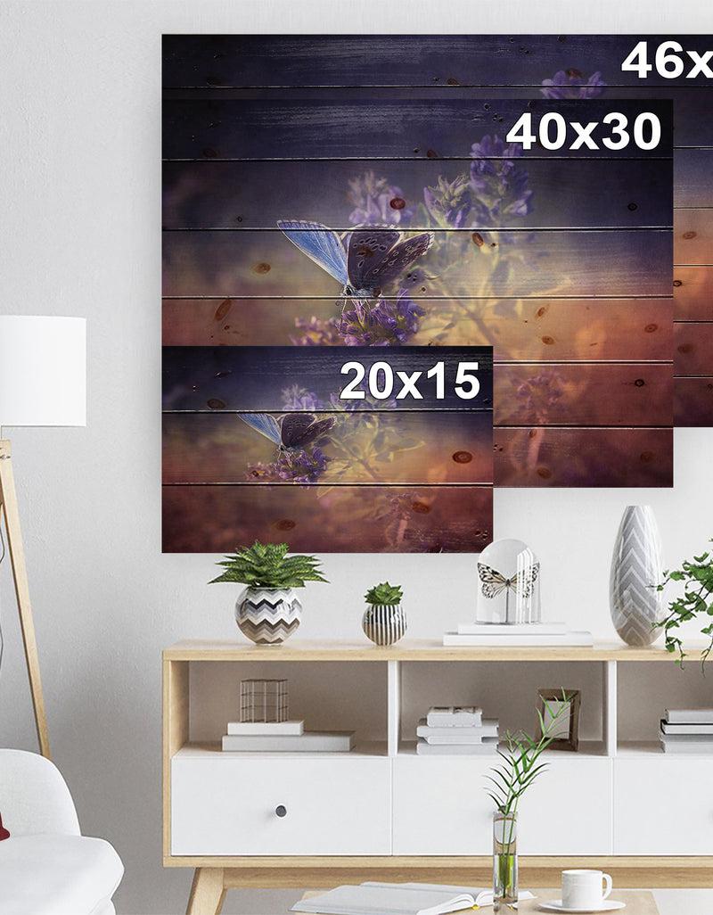 DesignQ Vintage Butterfly - Floral Art Print On Natural Pine Wood