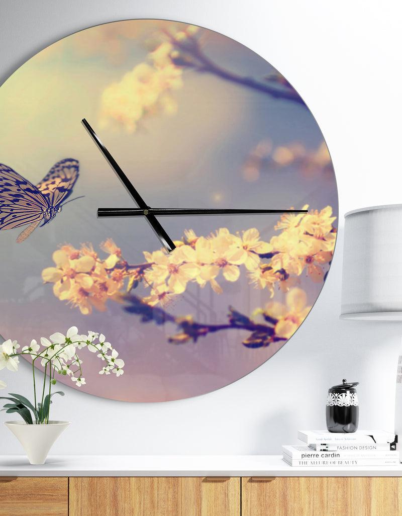 DesignQ Vintage Butterfly with Flowers - Oversized Floral Wall CLock