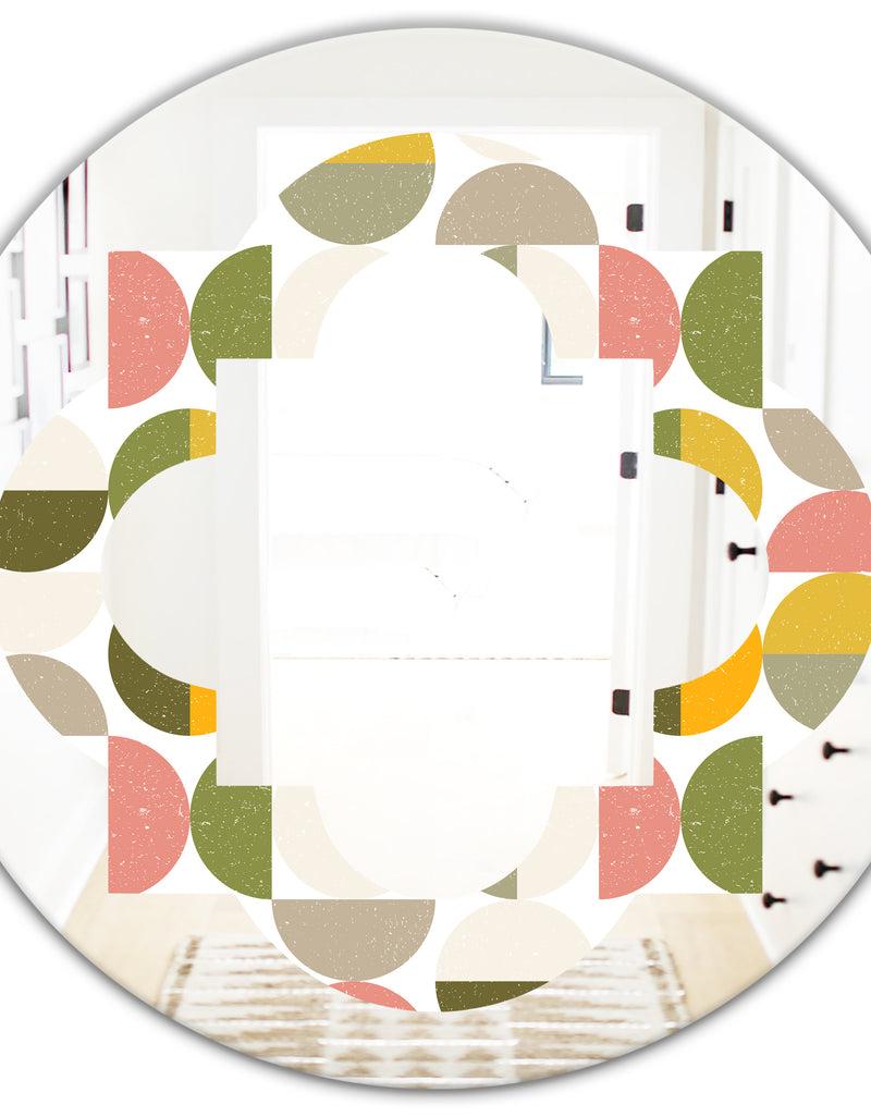 DesignQ Vintage Circular Design I - Modern Round Or Oval Wall Mirror - Quatrefoil