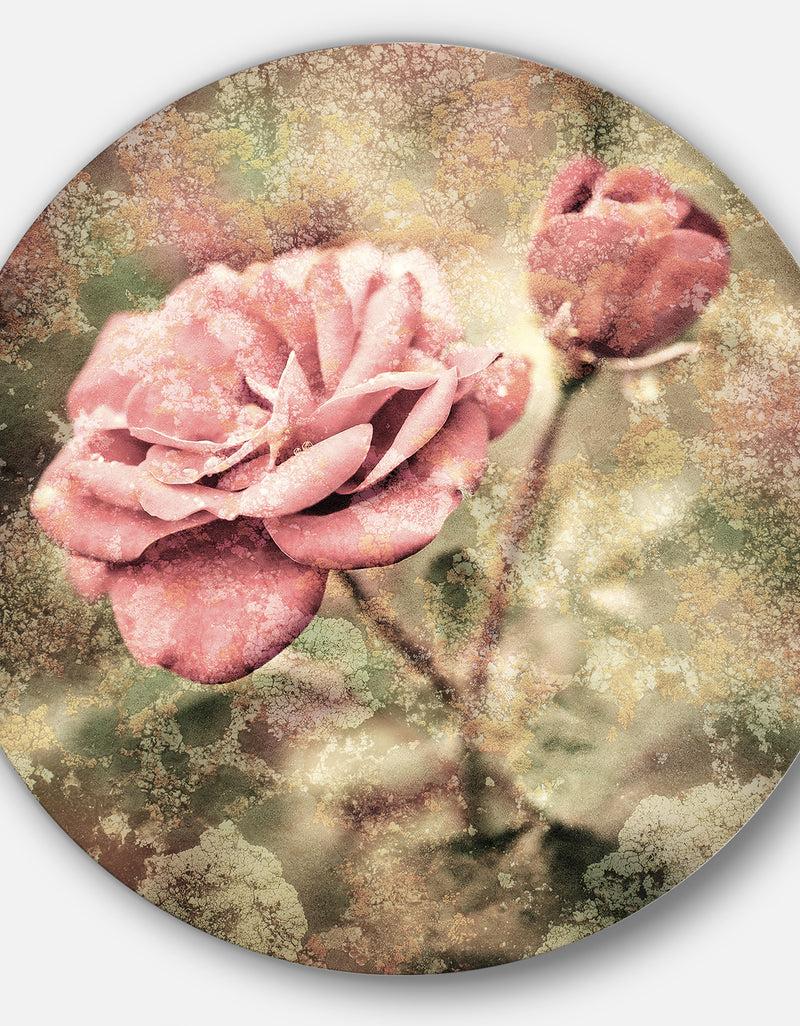 DesignQ Vintage Pink Roses With Water Drops - Floral Circle Wall Art