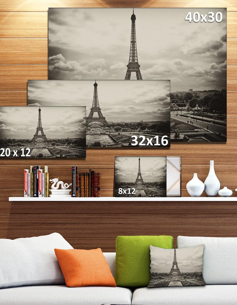DesignQ Vintage View Of Paris France - Cityscape Photo Canvas Print