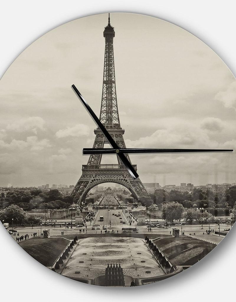 DesignQ Vintage View Of Paris France - Oversized French Country Wall CLock