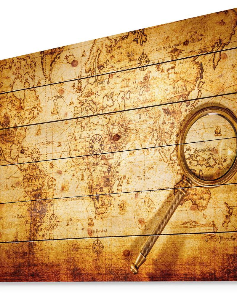 DesignQ Vintage World Map - Vintage Print On Natural Pine Wood