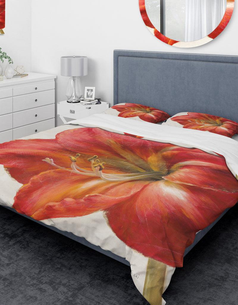 DesignQ Vivid Red Amaryllis - Traditional Duvet Cover Set