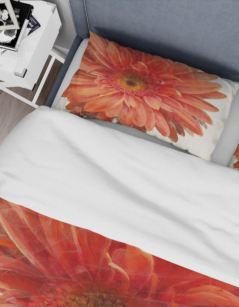 DesignQ Vivid Red Daisy - Traditional Duvet Cover Set