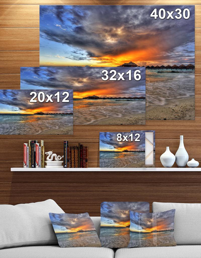 DesignQ Water Villas In Indian Ocean - Landscapes Sea & Shore Photographic On Wrapped Canvas