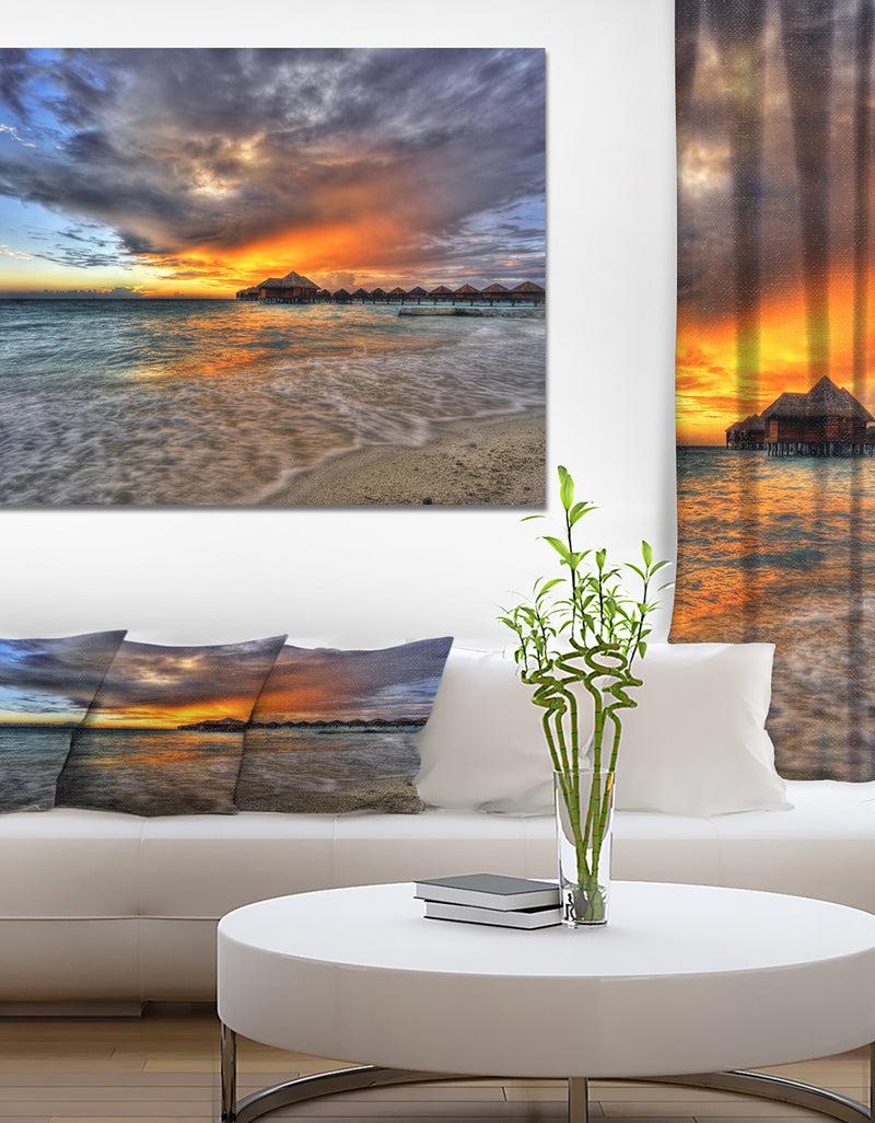 DesignQ Water Villas in Indian Ocean - Landscapes Sea & Shore Photographic on wrapped Canvas