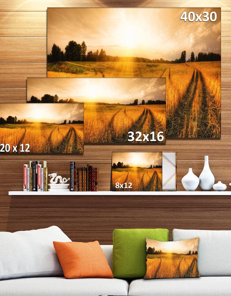 DesignQ Wheat Field At Sunset Panorama Photo Canvas Art Print