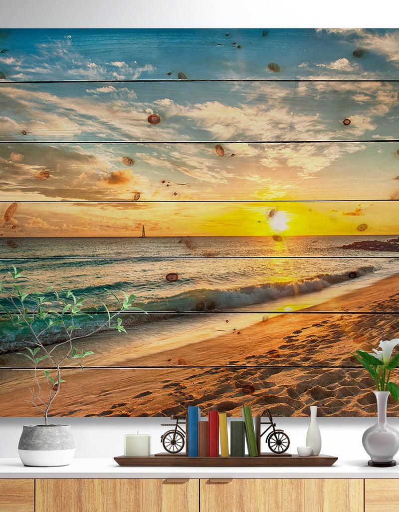 DesignQ White Beach in Island of Barbados - Modern Seascape Print on Natural Pine Wood