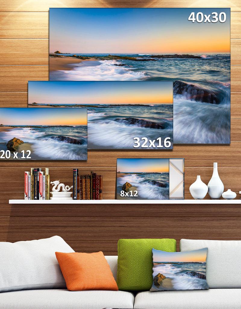 DesignQ White Waves Crashing On Rocks - Seashore Canvas Wall Art