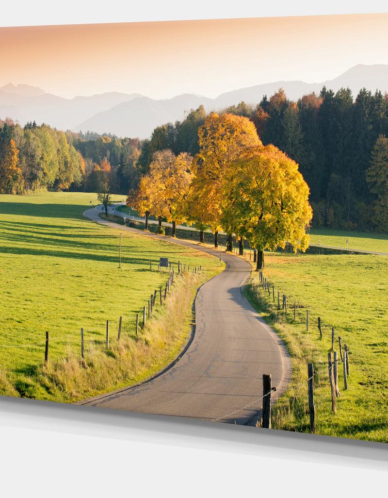 DesignQ Winding Country Road In The Fall - Landscape Wall Artwork