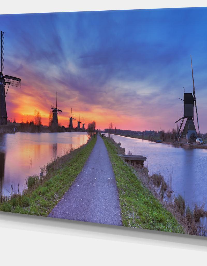 DesignQ Windmills Morning Panorama - Large Glossy Canvas Art Print