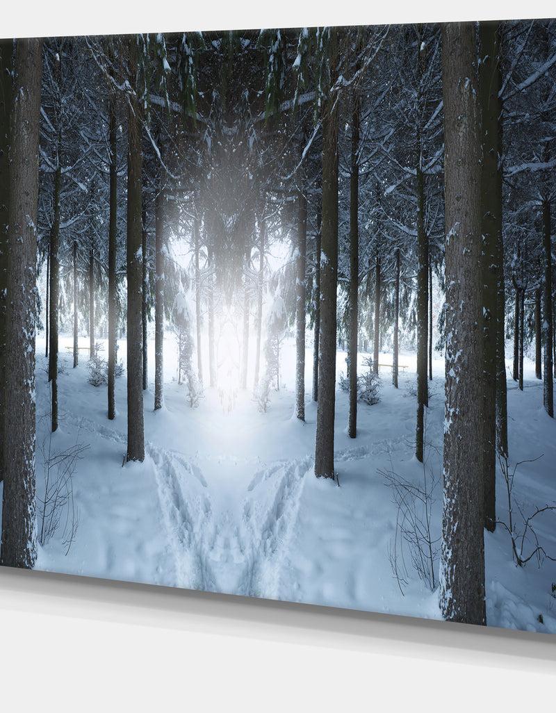 DesignQ Winter Forest With Dark Woods - Extra Large Landscape Canvas Art Print