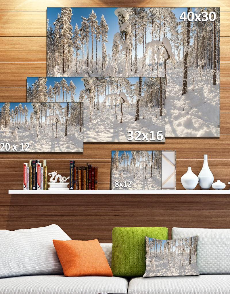 DesignQ Winter Snow Covered Wood - Modern Landscpae Wall Art