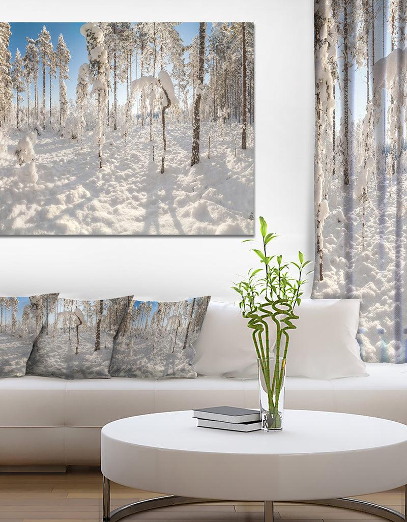 DesignQ Winter Snow Covered Wood - Modern Landscpae Wall Art