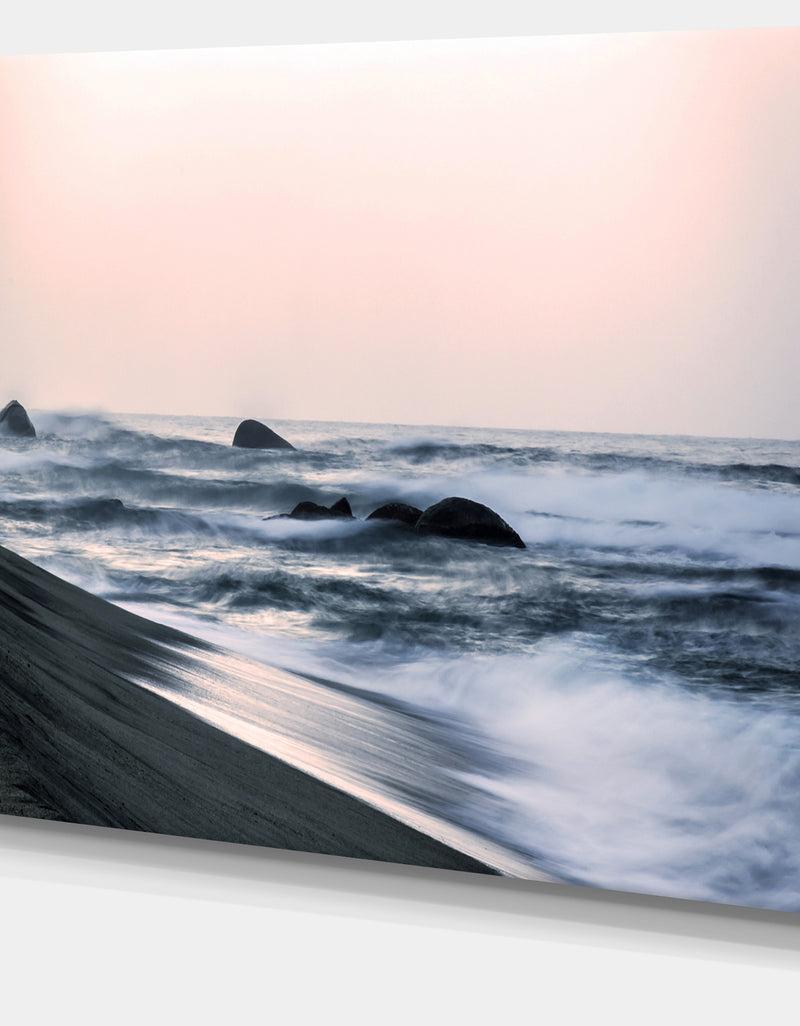 DesignQ Wonderful Long Exposure Sea Waves - Beach Canvas Wall Art