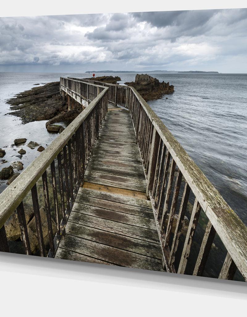 DesignQ Wooden Pier On North Irish Coastline - Sea Bridge Canvas Wall Artwork