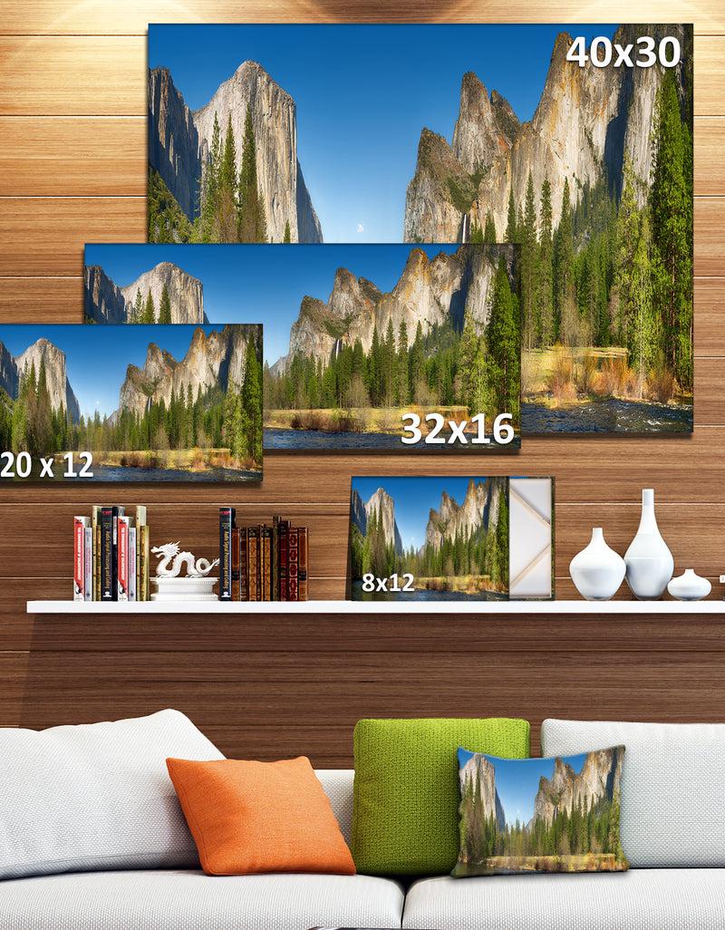 DesignQ Yosemite Valley Panorama - Landscape Canvas Art Print
